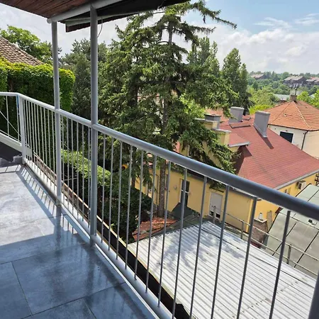 Goga דירה Dedinje